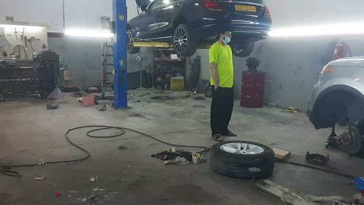 Dar Al Mazaya Auto Maintenance Workshop - Videos