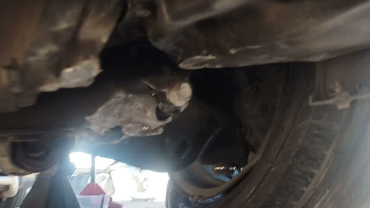 Trustndrive Car Repair Workshop In Mussafah | Car Mechanic | Auto Body Shop Abu Dhabi - By owner