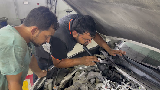 GTS Auto Repair Workshop جي تي إس لتصليح السيارات - Videos
