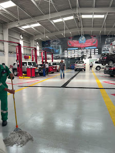 Universal Auto Garage - Videos