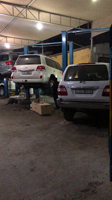 Standard auto repair - Videos
