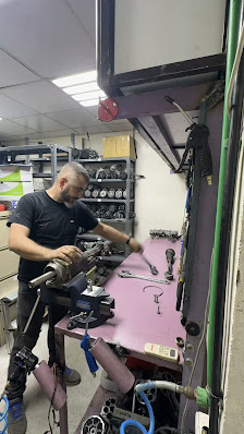 MOTOR ZONE GERMAN AUTO REPAIR ( BOSCH CAR SERVICE CENTER ) - By owner