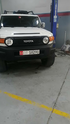 Auto Race Auto Repair Workshop - Videos