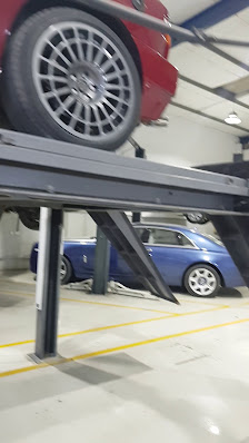 Deutsches Auto Service Center, AL QOUZ , German Car Tuning Specialists Garage (Audi-BMW-VW-Mercedes-Porsche) - Videos