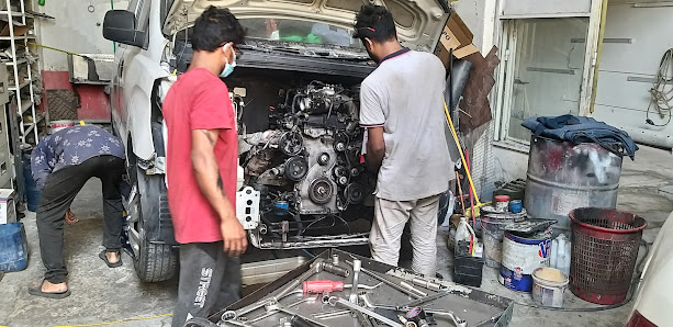 Royal Tiger Auto Repair Workshop - Workshop