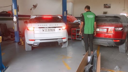 RANGE ROVER WORKSHOP ADVENTURER AUTO MAINT - By owner