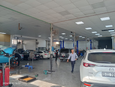 Al Meeraj Auto Repairing Workshop - Ev, Hybird Car Repair Expert - Workshop