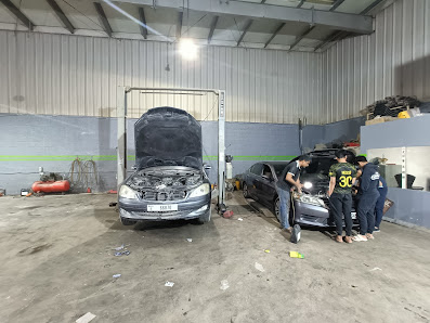 Anwar Ismail Alzaruoni Auto Repair Workshop - Workshop