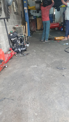 Moumin Auto Repairing Workshop - By owner