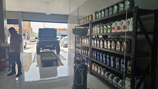 Al Raha Cars Oil Services - Inside