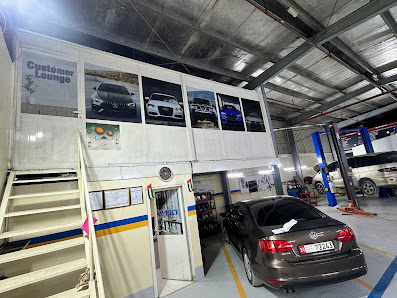 Hitech Auto Center Sharjah Branch - Workshop