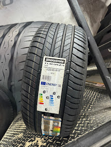 Car Hero - Mobile Tire Repair, fitting and Battery - 24 hours emergency services - By owner