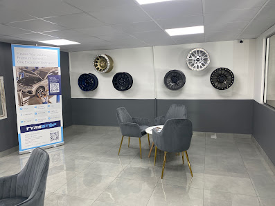 Tyre Stop Auto Services L.L.C - Inside