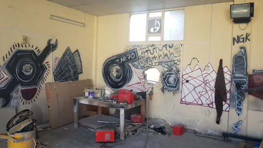 S S GARAGE LLC (GATE1) - Inside