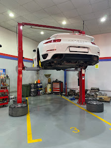 Gran Turismo Auto Repairing LLC - Workshop