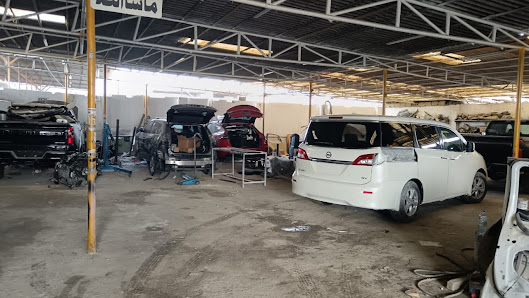 Al Rukin Al Abyad Auto Maintenance Workshop - Workshop