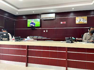 AutoFix Multibrand Car Service Center - Abu Dhabi - Inside