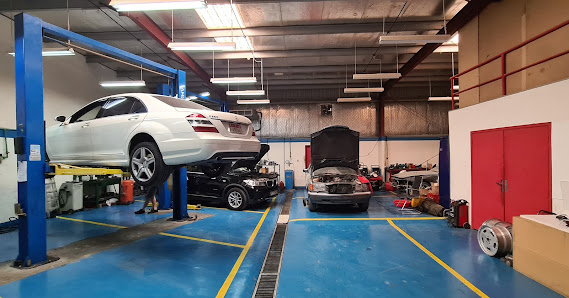 ZNZ Garage EST. - Workshop