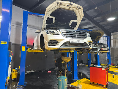 Check Point Car Garage - Workshop