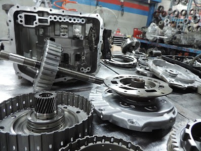 Bosch Car Service - AL Hoorani Automatic Gear L.L.C. Sharjah Branch - Workshop