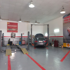 Al Barq Auto Repairing & Turning - Workshop