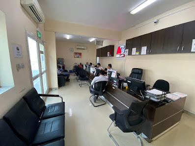 AG CARS Services LLC, Abu Dhabi - Inside