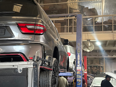 Golden Touch Auto Maintenance Workshop - Workshop