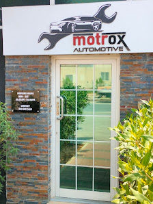 Motrox Automotive - Car Oil Change, Car Ac Repair, Car Painting and Polishing in Al Quoz, Dubai - Exterior