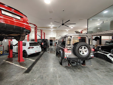 Völkers Auto Repair Garage - Workshop