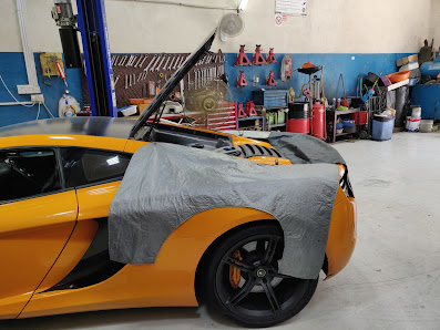 Bin Akiya Auto Workshop - Workshop