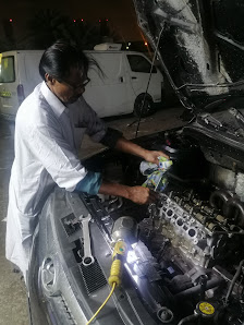Muhammad Akram Garage - Workshop