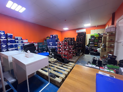 800MotorGuru Auto Repair Services - Inside